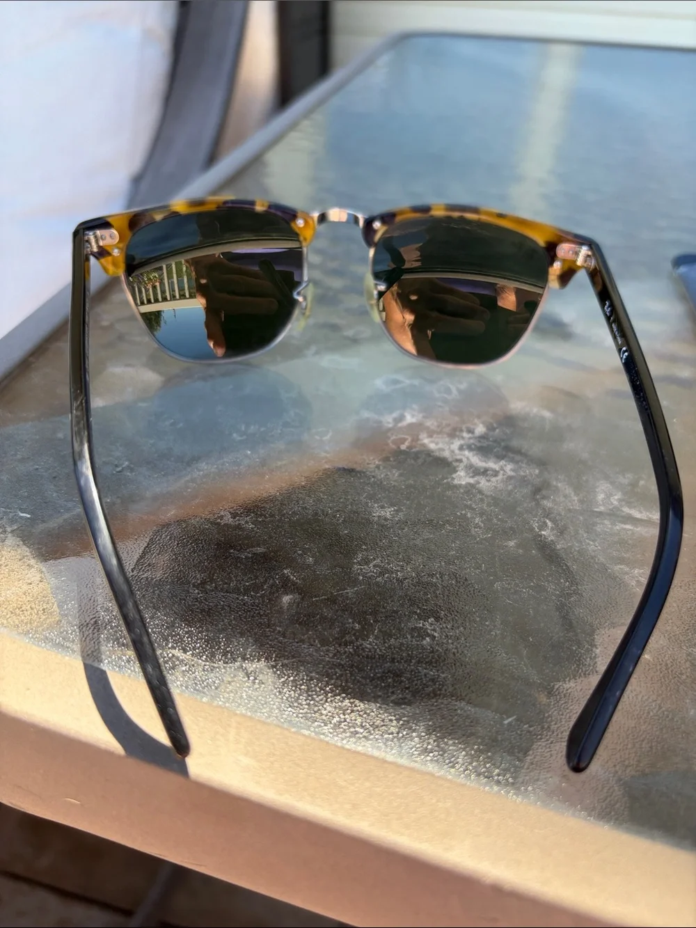 Ray-Ban Clubmaster Sunglasses - Black/Tortoise - Picture 4 of 6